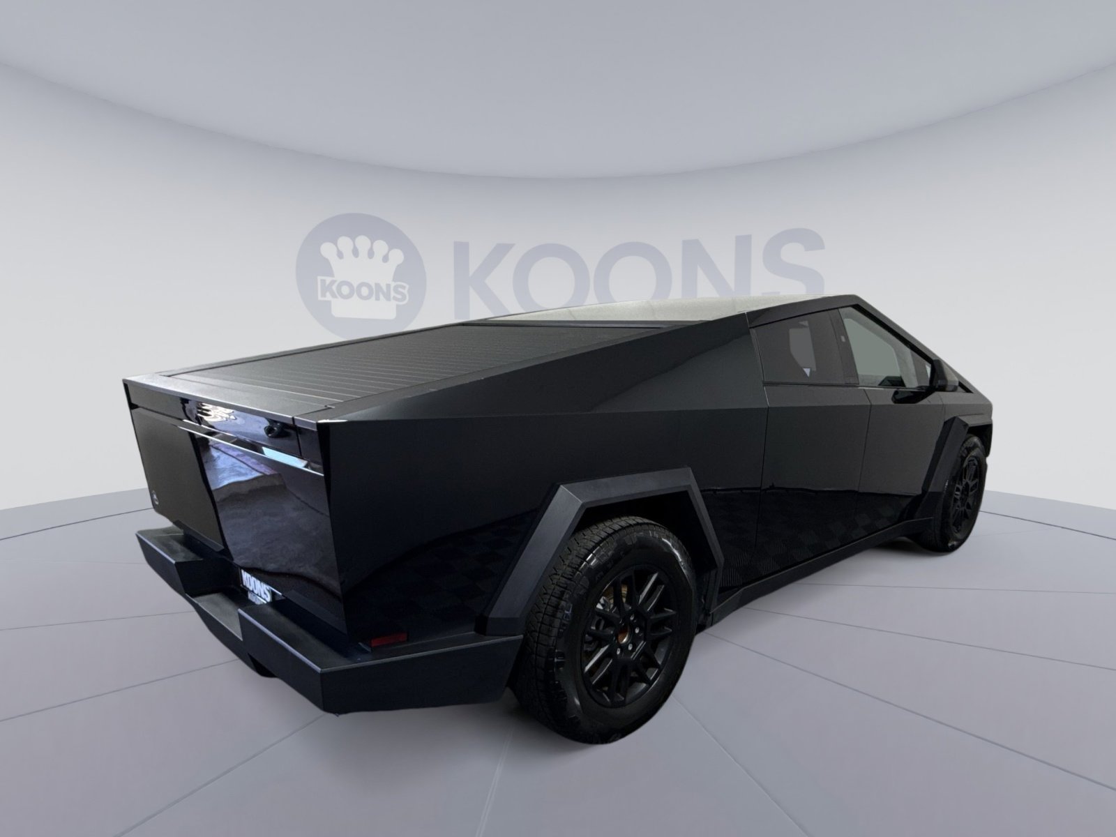 Used 2025 Tesla Cybertruck AWD Crew Cab image 7