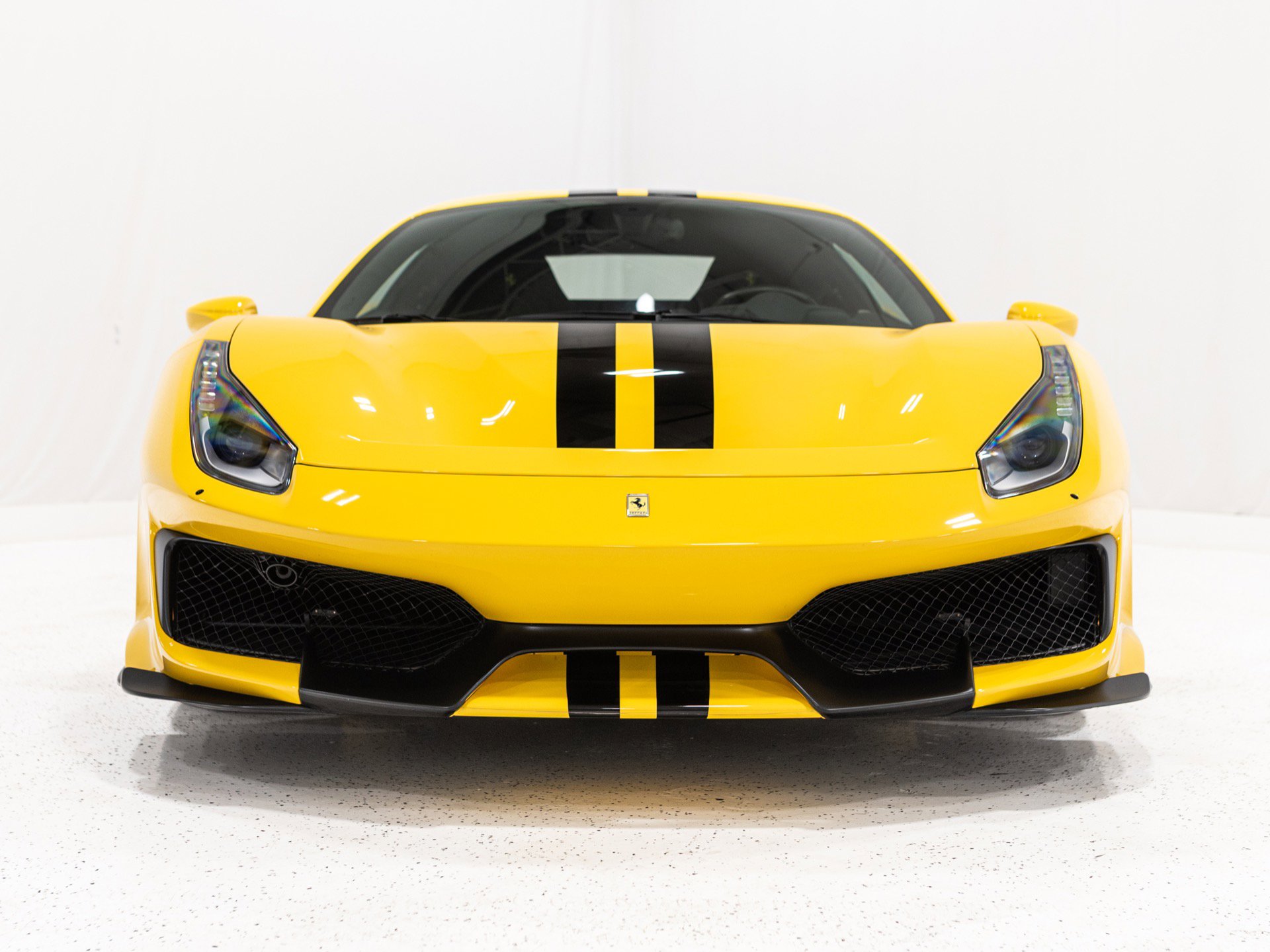 Used 2019 Ferrari 488 Pista Coupe image 5