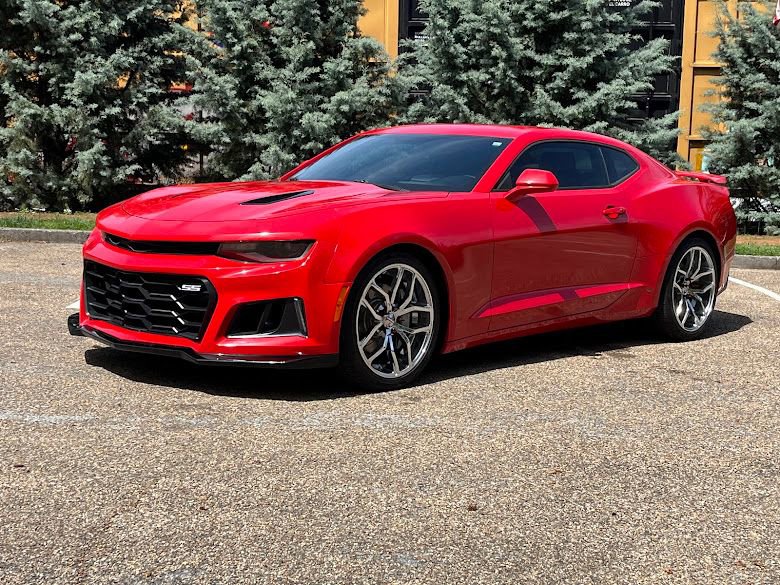 Used 2018 Chevrolet Camaro SS image 25