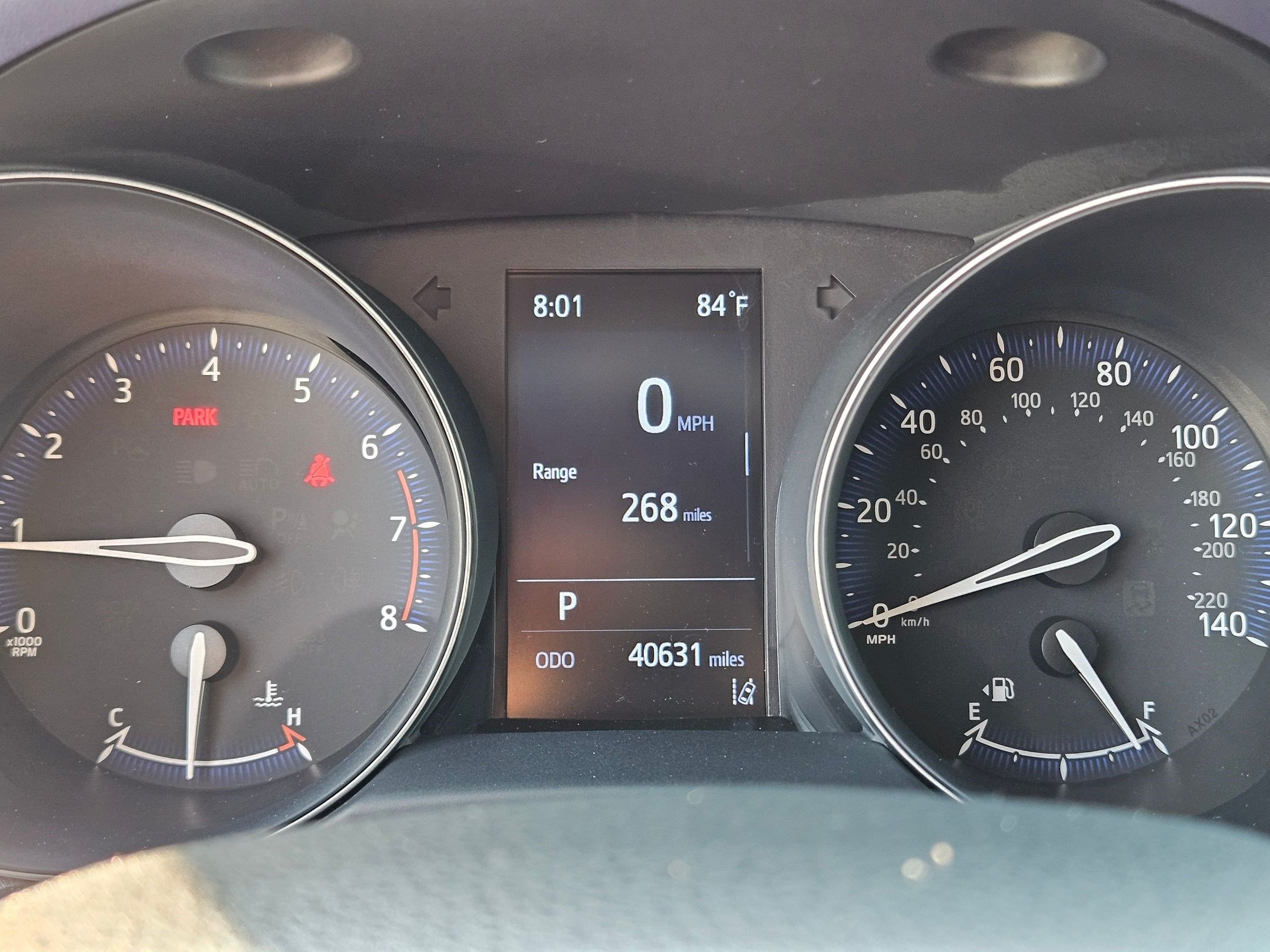 Used 2020 Toyota C-HR XLE FWD image 24