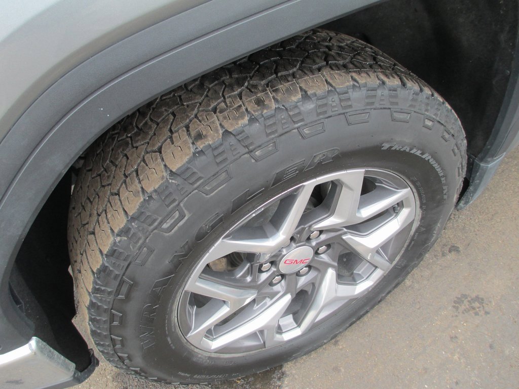 Certified 2023 GMC Sierra 1500 SLT w/ SLT Convenience Package image 11