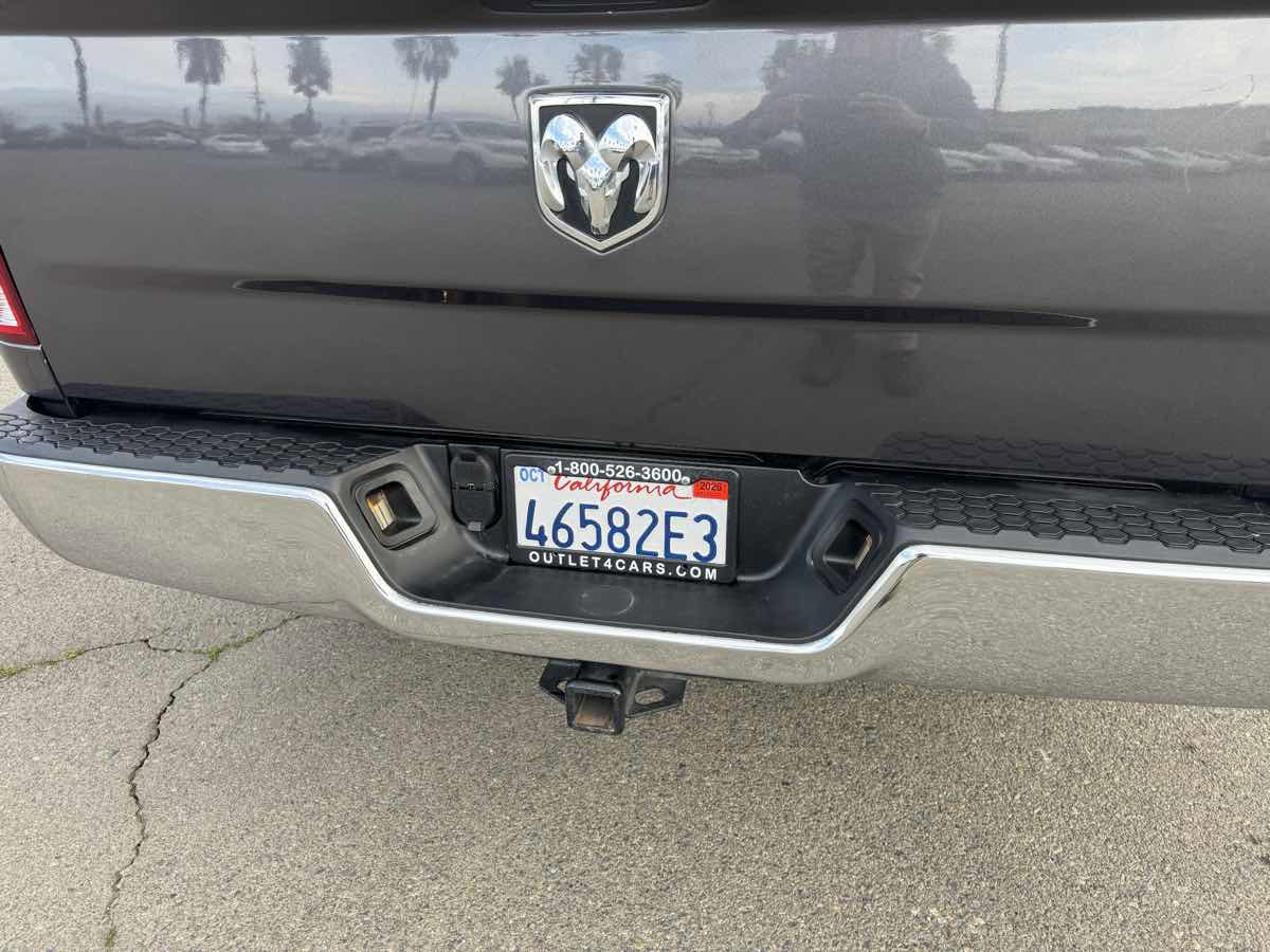 Used 2017 RAM 1500 Classic SLT image 10