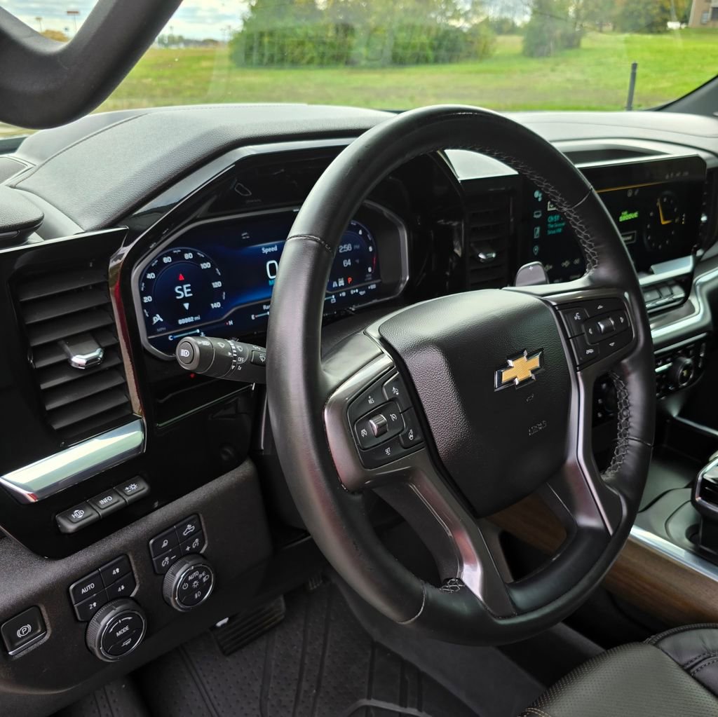 Used 2024 Chevrolet Silverado 1500 High Country w/ High Country Premium Package image 22
