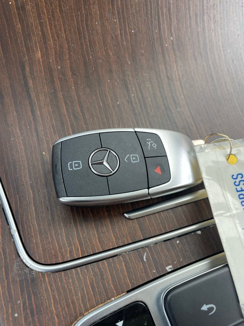 Used 2022 Mercedes-Benz GLC 300 w/ Premium Package Lite image 11