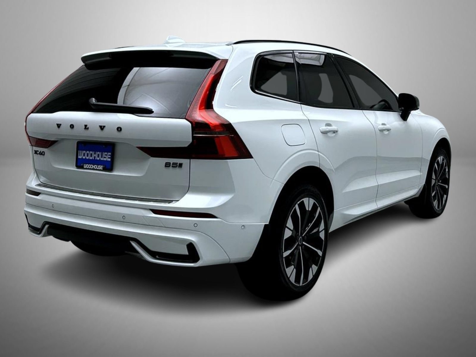 Used 2026 Volvo XC60 B5 Plus w/ Protection Package Premier AWD/4WD image 5
