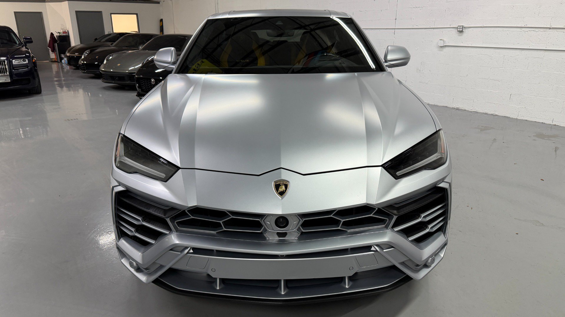 Used 2022 Lamborghini Urus AWD/4WD image 33
