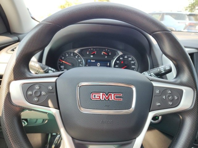 Used 2024 GMC Terrain SLE image 16
