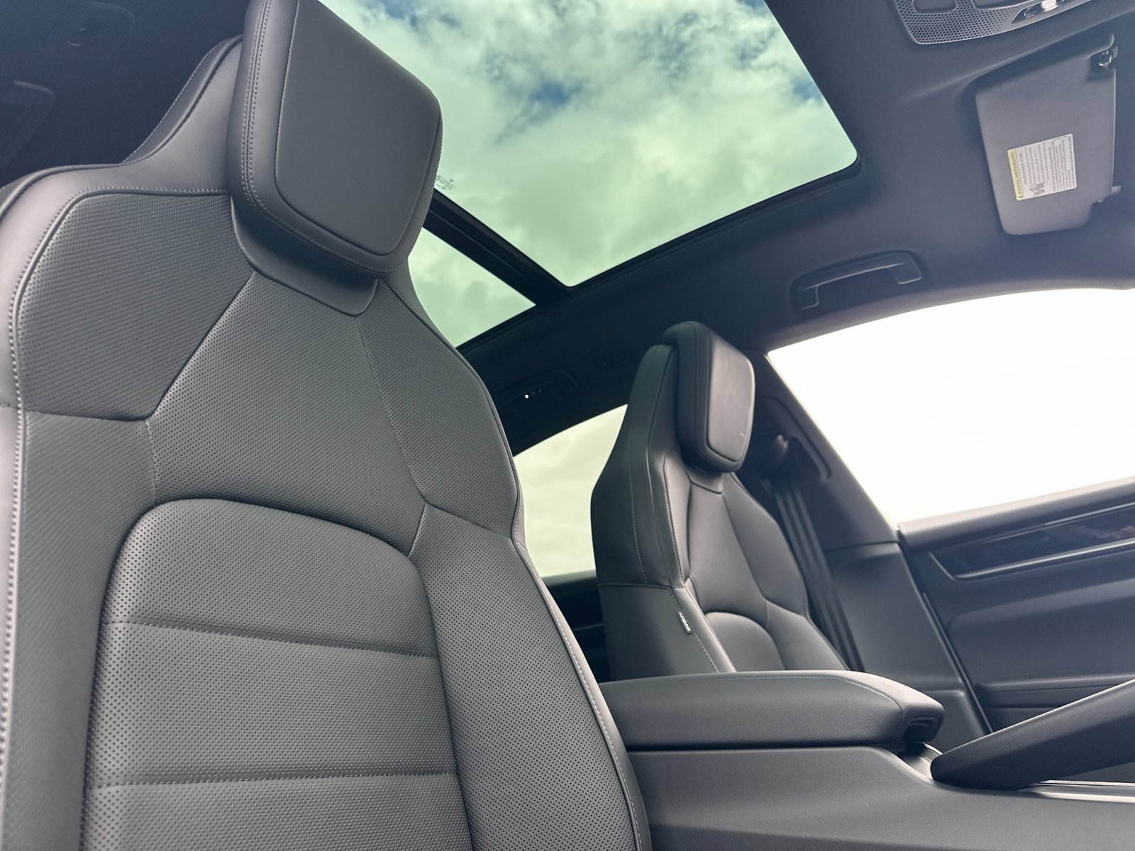 New 2026 Porsche Macan 4 Electric AWD/4WD image 20