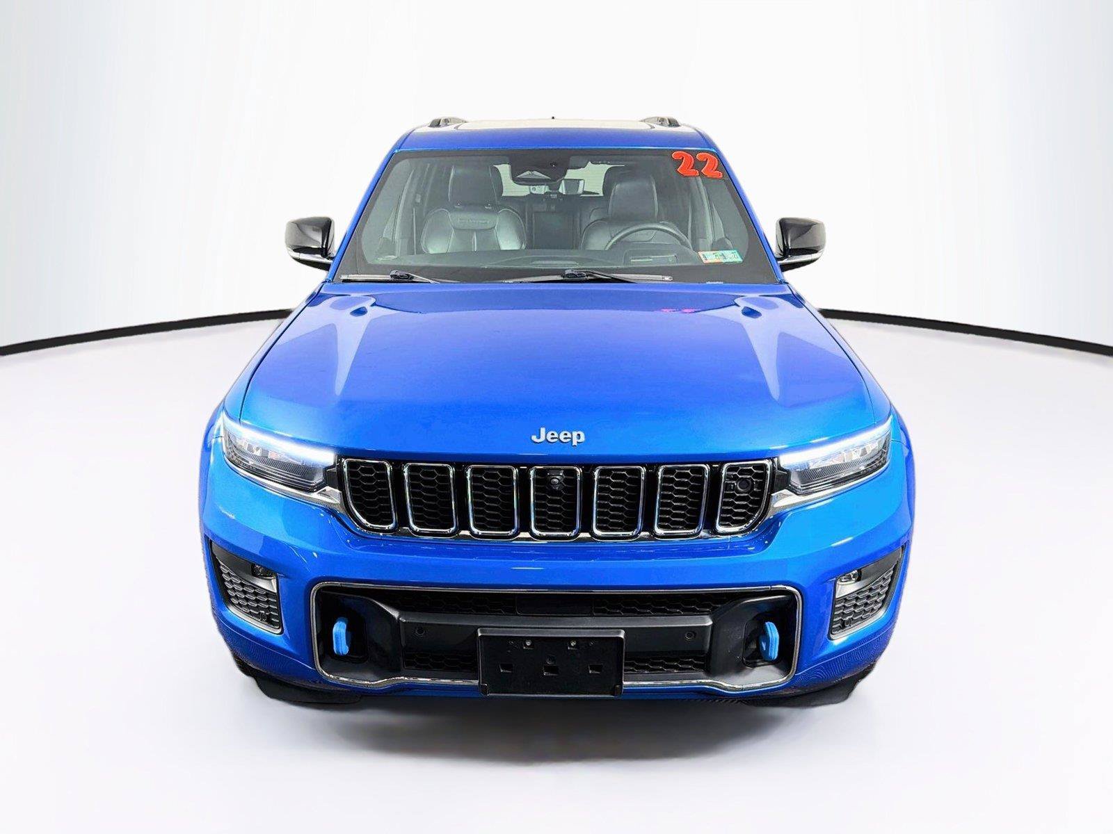 Used 2022 Jeep Grand Cherokee Overland w/ Advanced Protech Group III AWD/4WD image 13