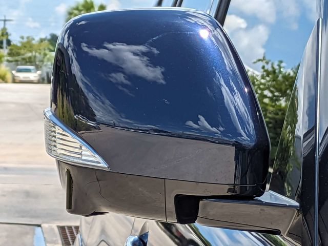 Used 2021 Nissan Armada SL w/ Captain's Chairs Package RWD image 13