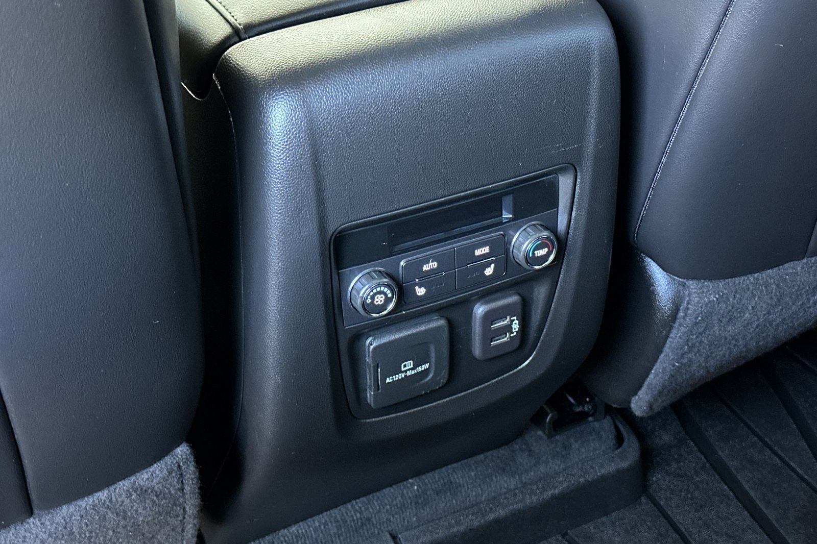 Used 2023 Buick Enclave Avenir w/ Avenir Technology Package image 15