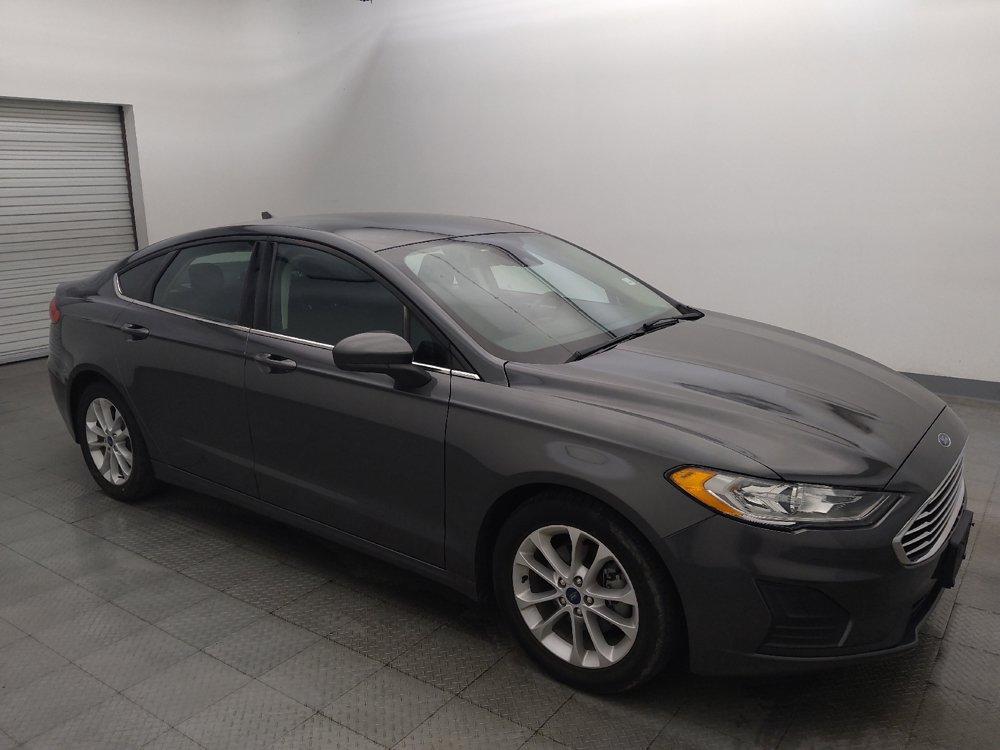 Used 2020 Ford Fusion SE FWD image 11