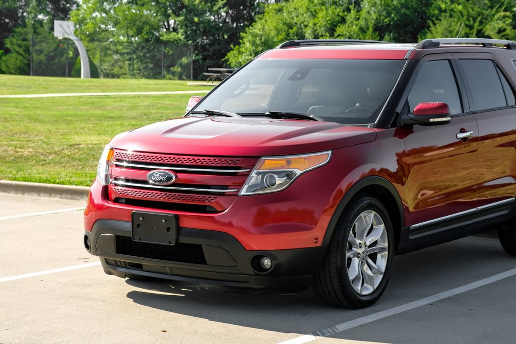 Used 2014 Ford Explorer Limited w/ Equipment Group 302A FWD image 8