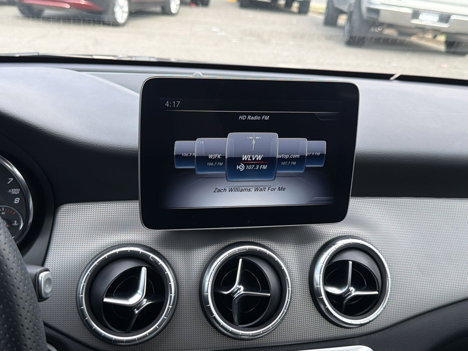 Used 2019 Mercedes-Benz CLA 250 4MATIC image 17