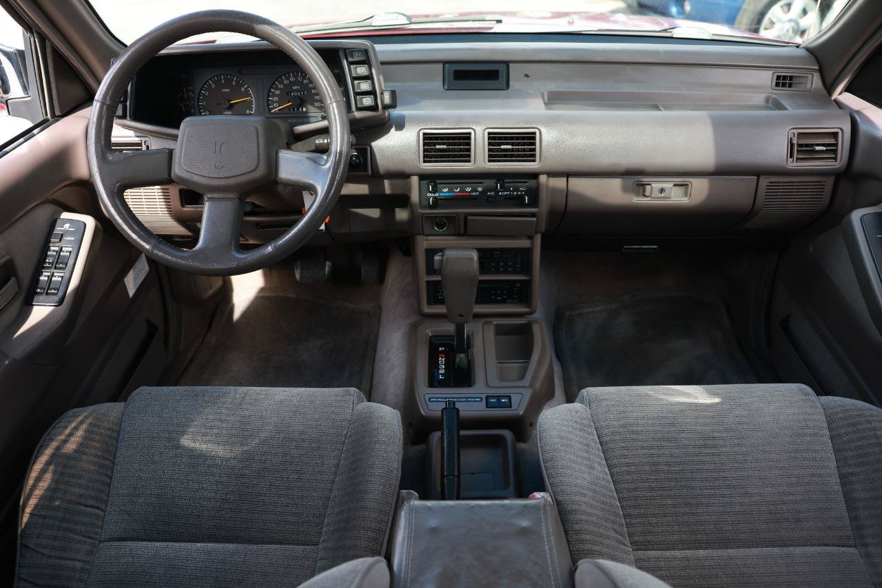 Used 1994 Isuzu Rodeo LS RWD image 2
