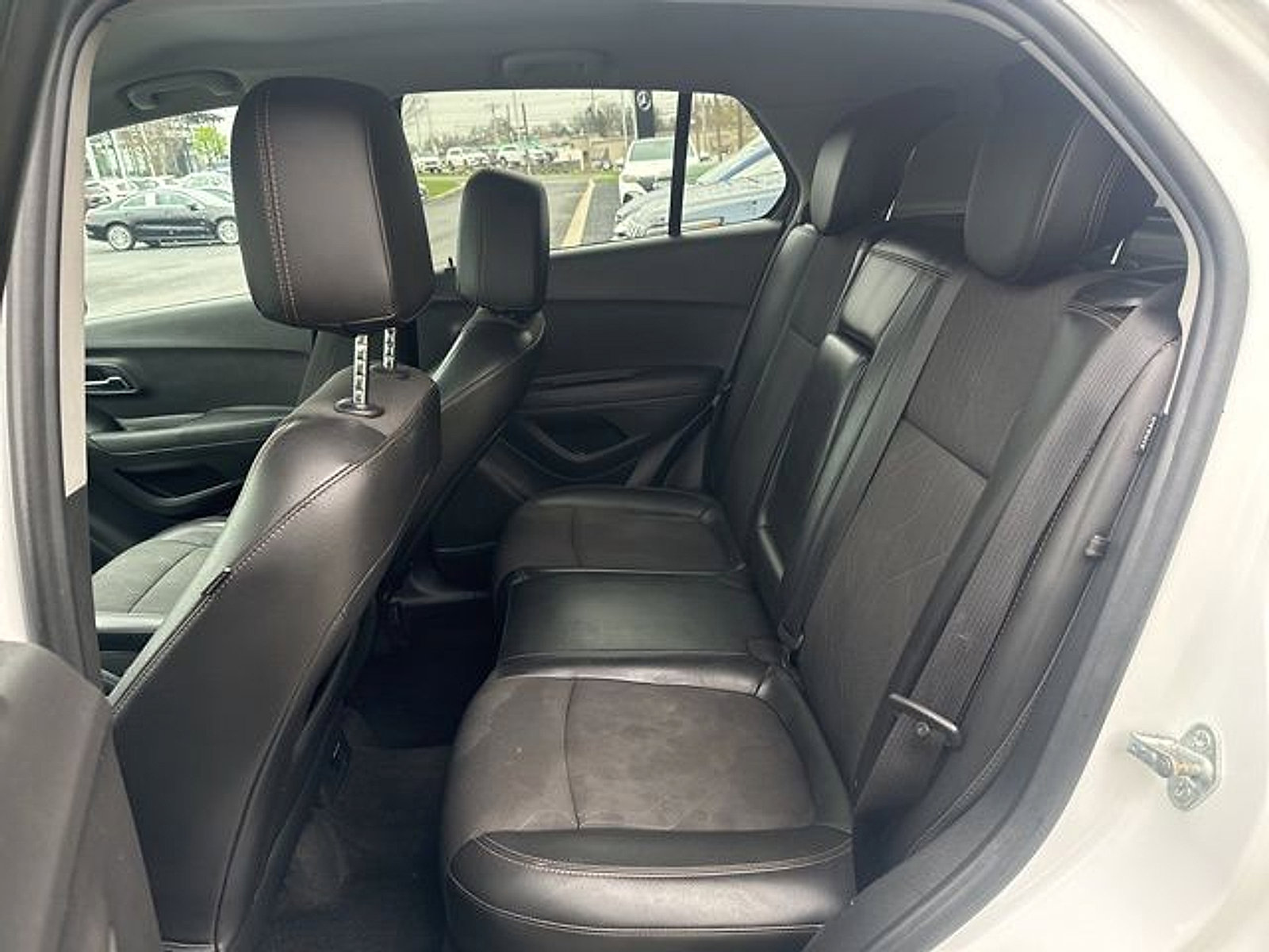 Used 2019 Chevrolet Trax LT w/ Redline Edition image 5