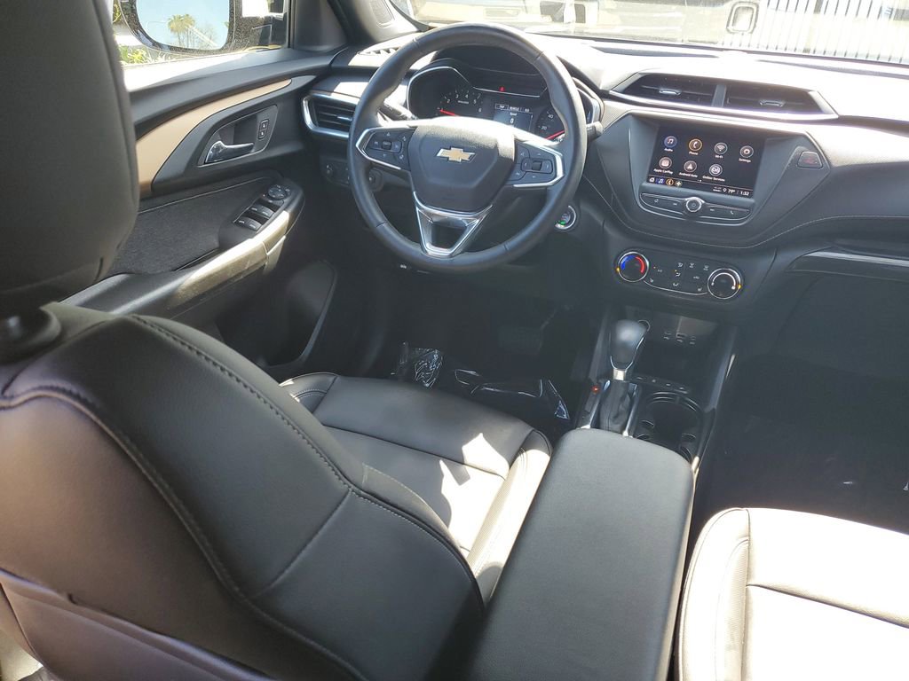 Used 2023 Chevrolet TrailBlazer ACTIV image 11