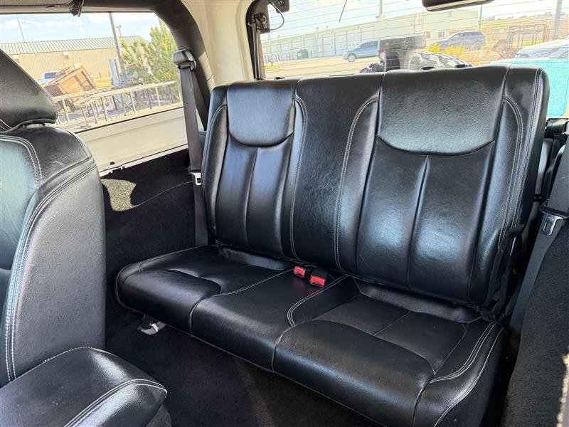 Used 2015 Jeep Wrangler Rubicon AWD/4WD image 13