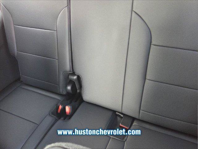 New 2027 Chevrolet Traverse LT w/ Sun and Wheel Package FWD image 13