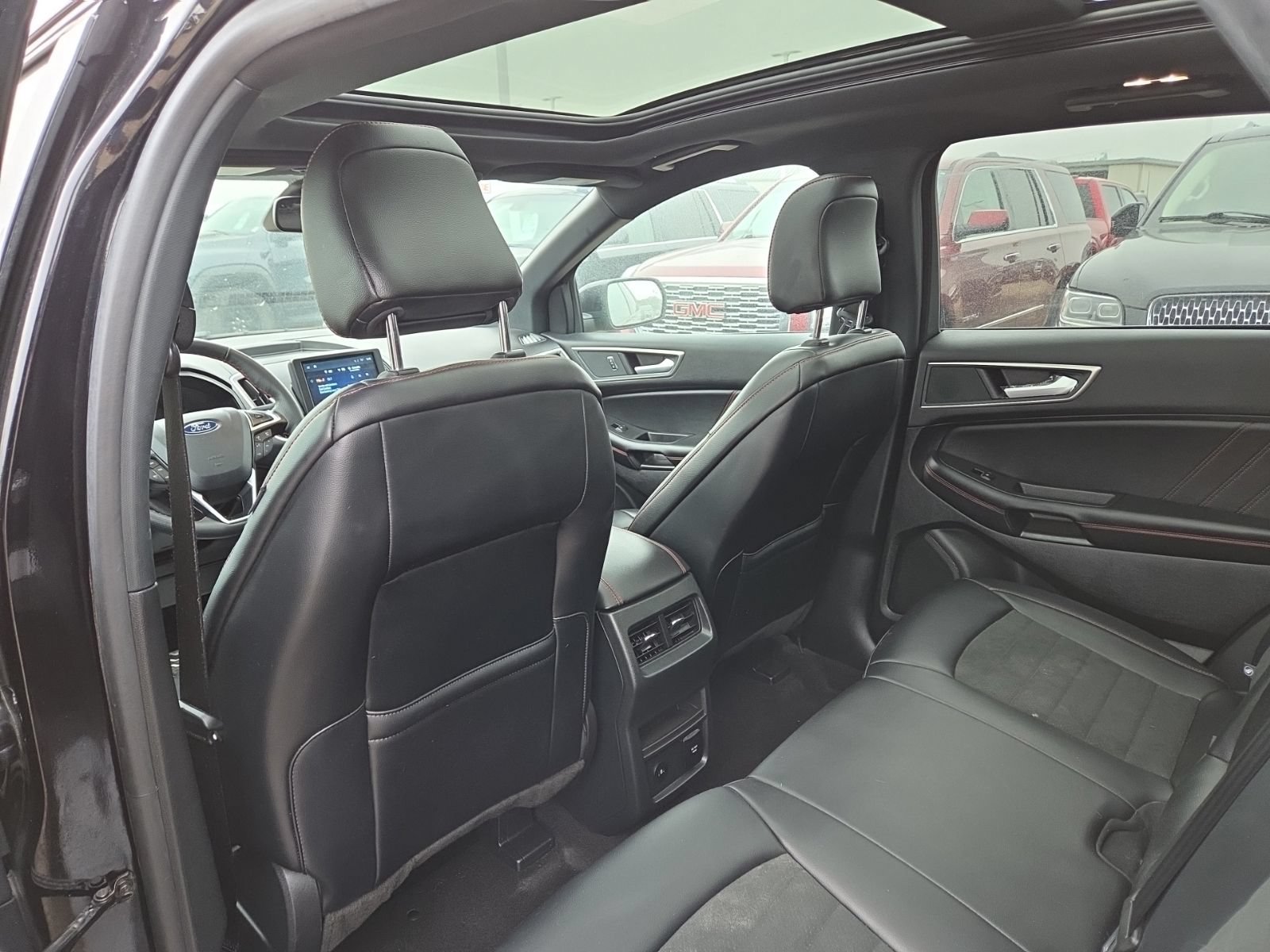 Used 2024 Ford Edge ST-Line AWD/4WD image 16