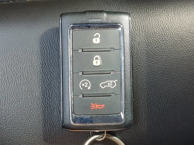 Used 2023 Jeep Grand Cherokee Limited w/ Trailer Tow Prep Group (B) AWD/4WD image 35