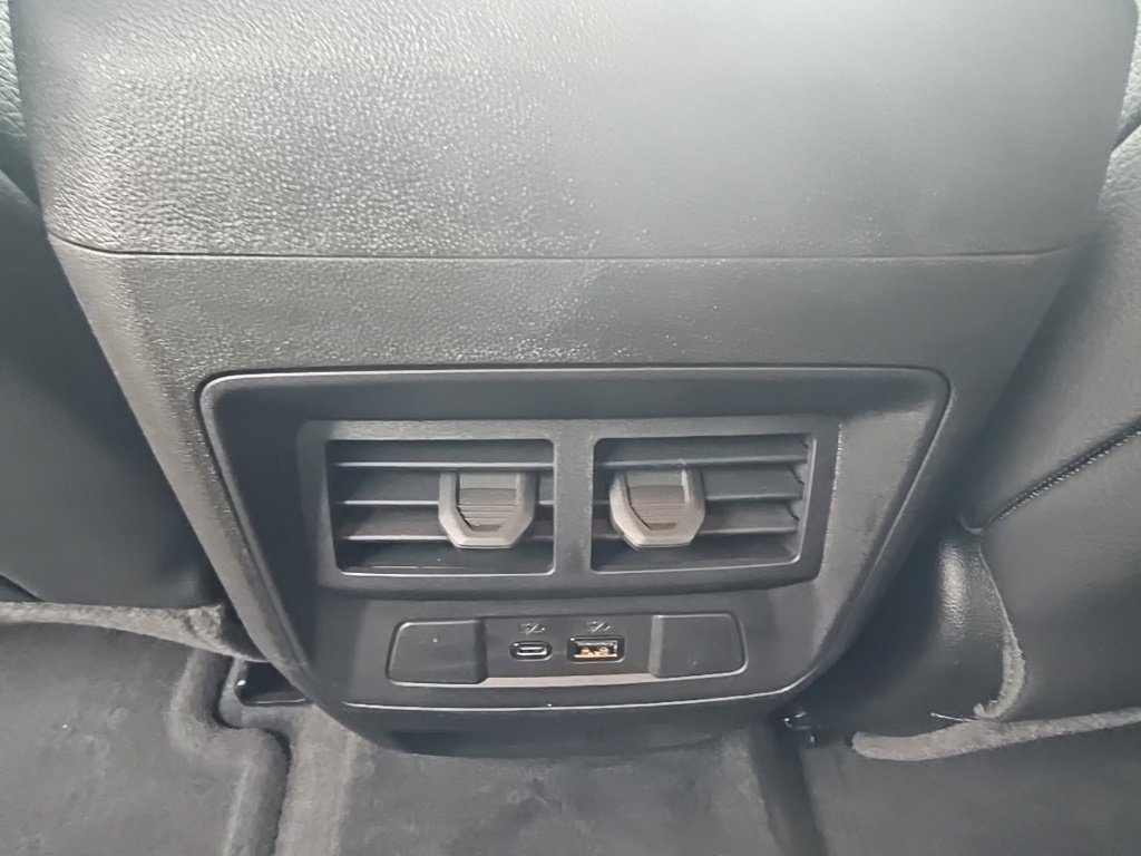 Certified 2025 GMC Canyon Denali image 15