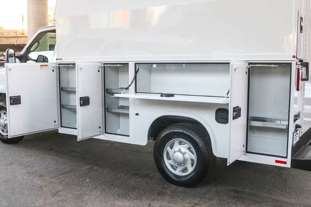 New 2026 Ford E-350 and Econoline 350 Super Duty w/ Power Equipment Group RWD image 13