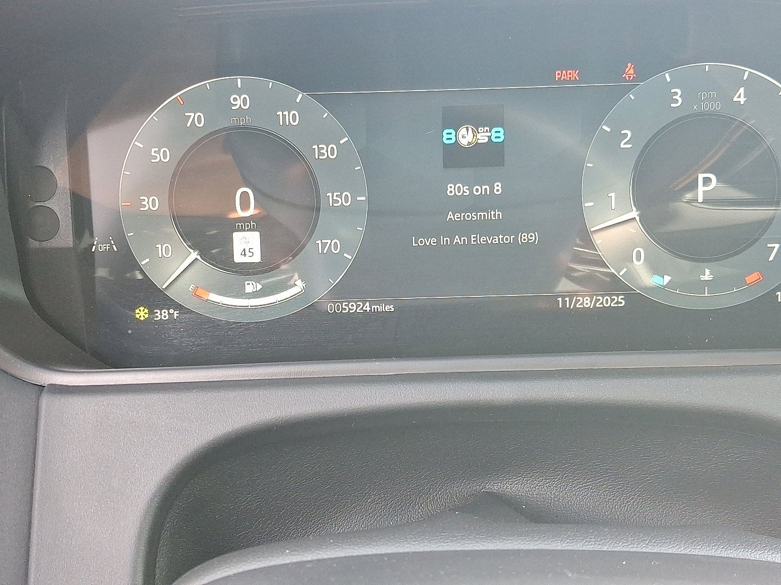 Used 2025 Land Rover Range Rover Velar S image 21