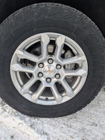 Used 2023 Chevrolet Silverado 1500 LT AWD/4WD image 8