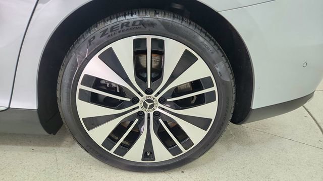 Used 2023 Mercedes-Benz EQE 500 4MATIC Sedan w/ Digital Light Package image 60