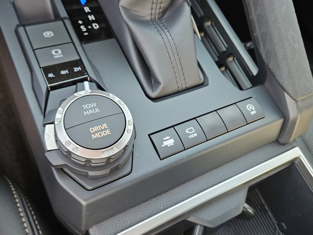 New 2025 Toyota Tacoma Limited AWD/4WD image 21