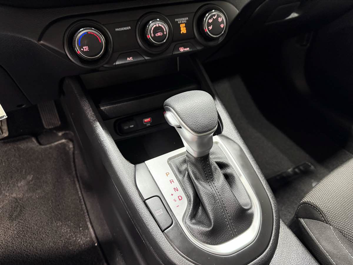 Used 2024 Kia Forte LXS FWD image 12