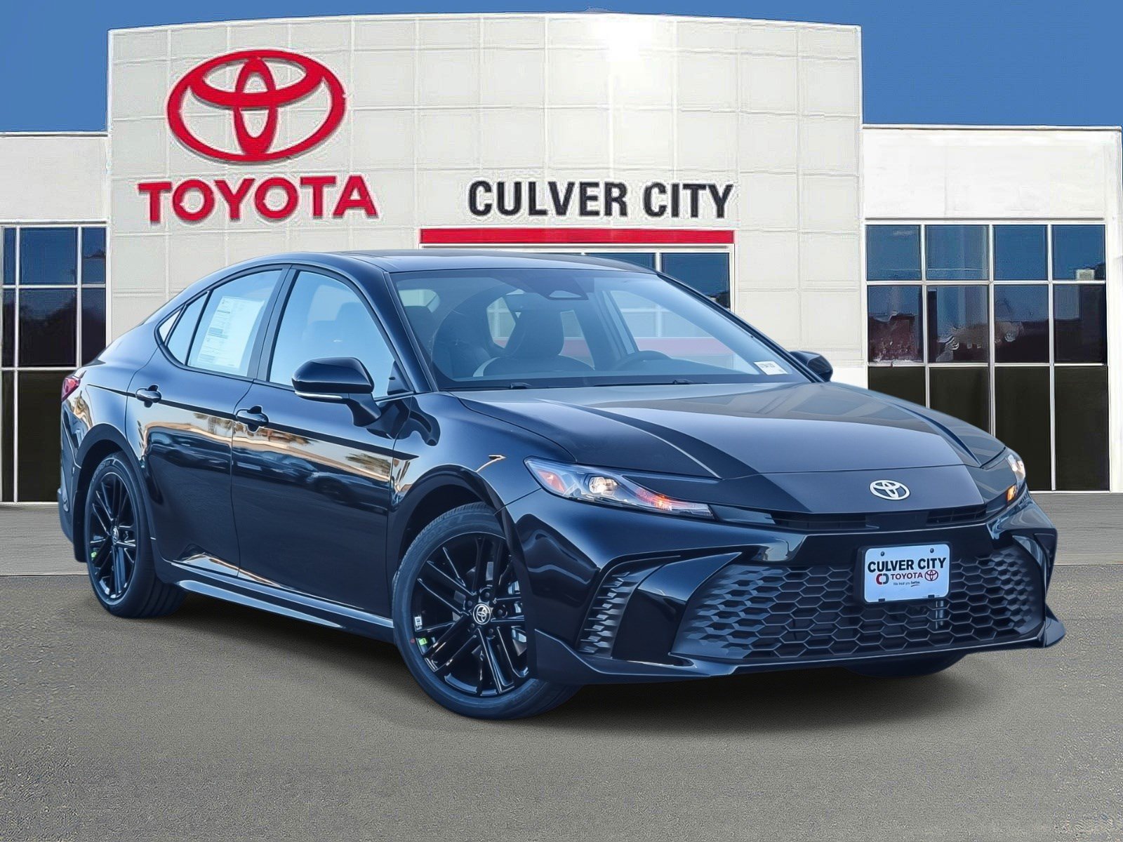 New 2026 Toyota Camry SE w/ Convenience Package FWD image 1