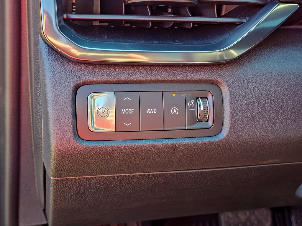 New 2026 GMC Acadia AT4 w/ Luxury Package image 15