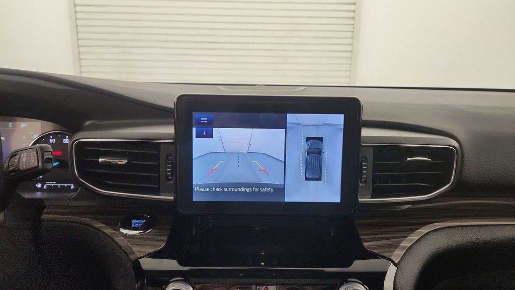 Used 2022 Ford Explorer Limited w/ Equipment Group 301A image 37