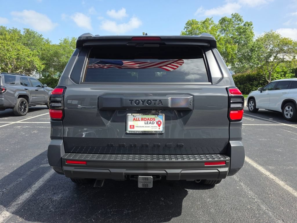 New 2026 Toyota 4Runner SR5 AWD/4WD image 10