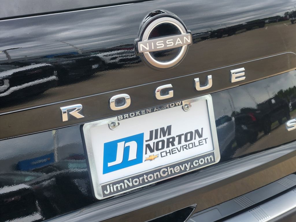Used 2023 Nissan Rogue SV FWD image 15