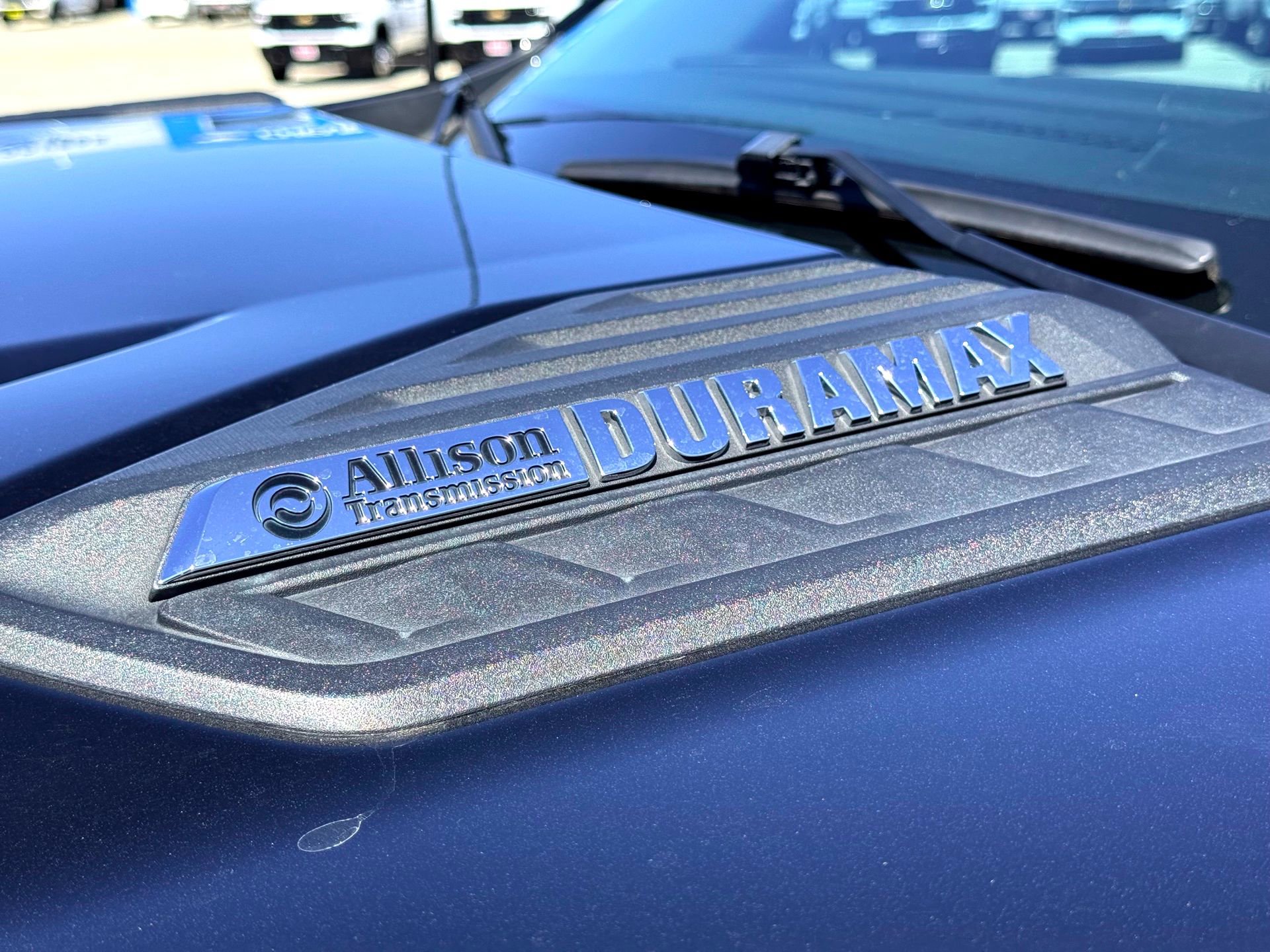 Used 2024 Chevrolet Silverado 2500 LTZ image 3