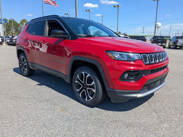 Used 2023 Jeep Compass Limited AWD/4WD image 2