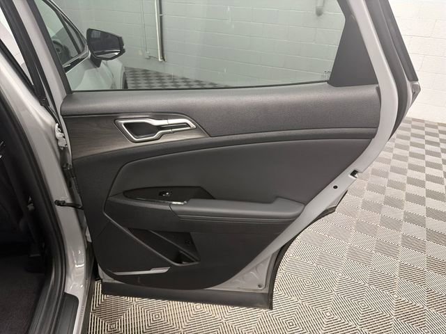 Certified 2025 Kia Sportage X-Line w/ Premium Package AWD/4WD image 18