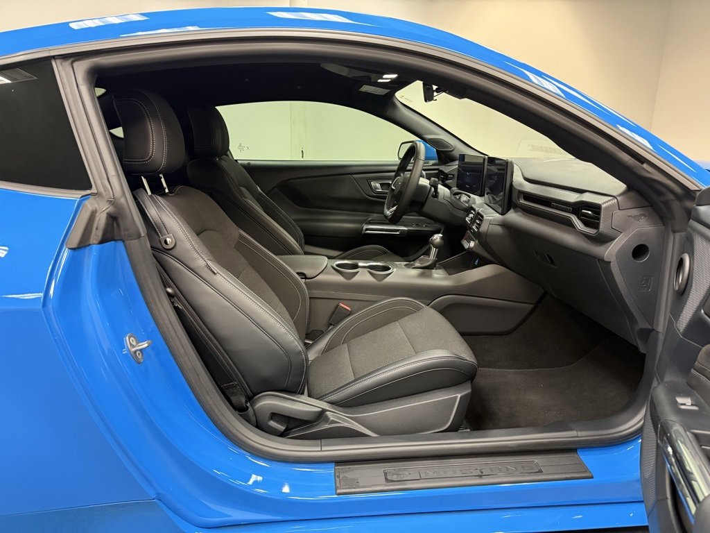 Used 2024 Ford Mustang Coupe image 14