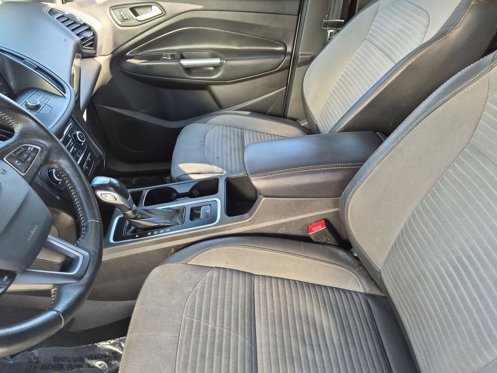 Used 2019 Ford Escape SE AWD/4WD image 17