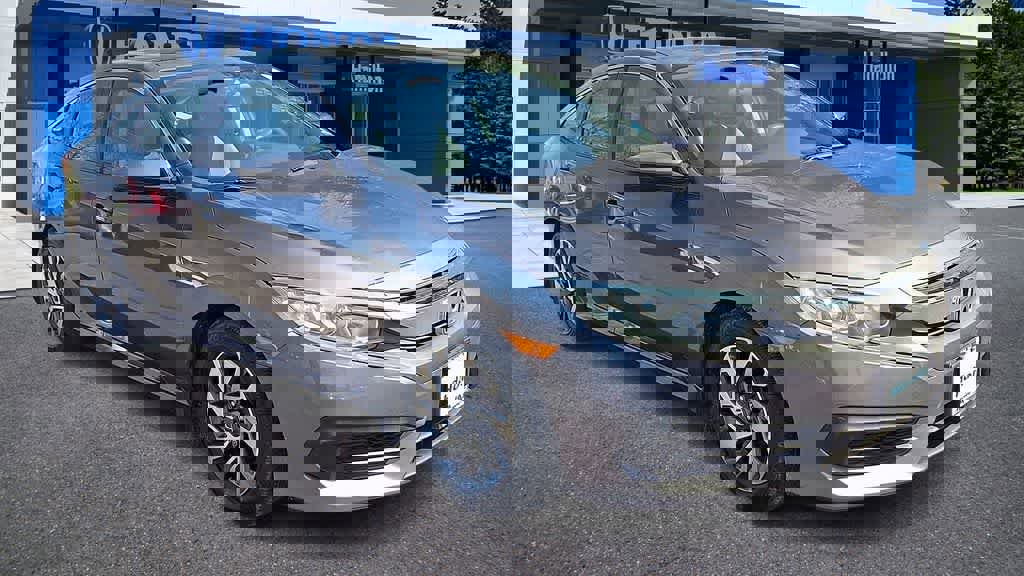 Used 2016 Honda Civic EX image 2