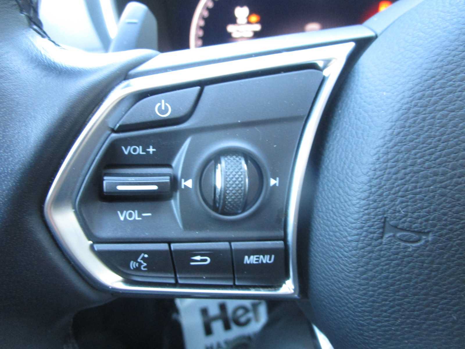 Certified 2026 Acura MDX w/ Technology Package AWD/4WD image 32