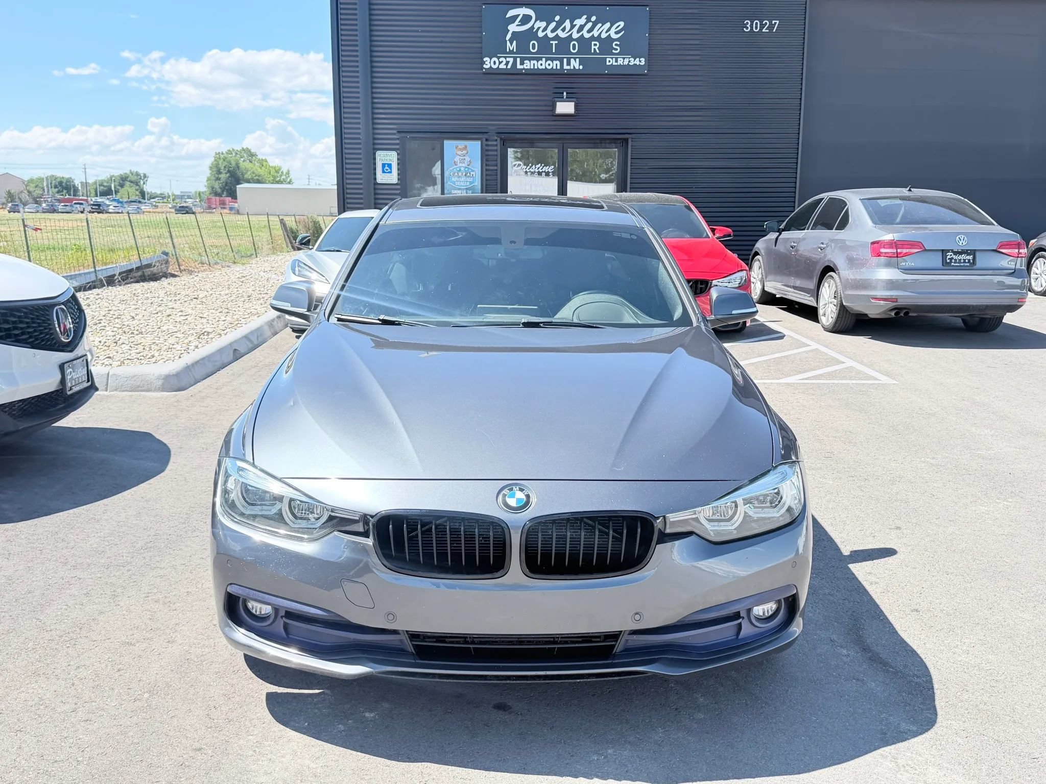 Used 2018 BMW 328d xDrive Sedan w/ Premium Package AWD/4WD image 3