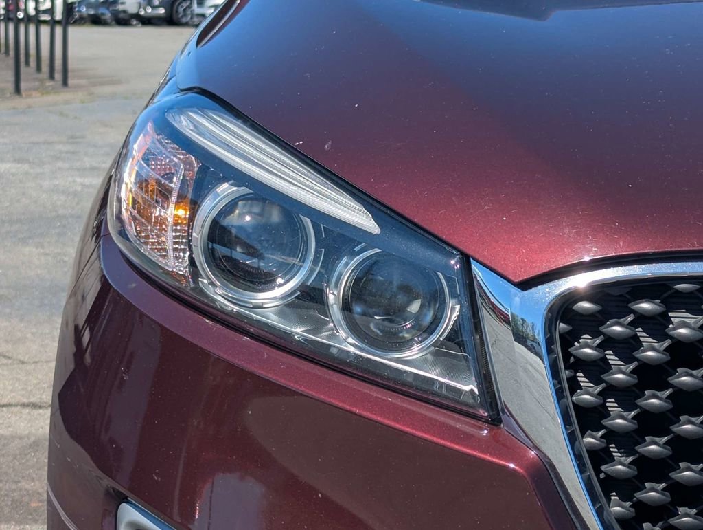 Used 2016 Kia Sorento LX image 11