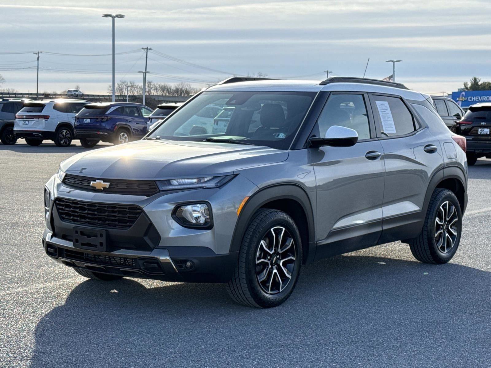 Used 2023 Chevrolet TrailBlazer ACTIV w/ Technology Package image 27