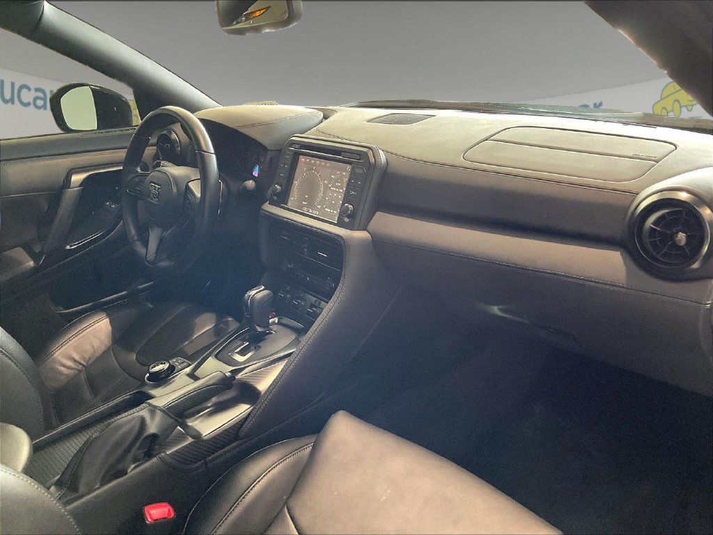 Used 2024 Nissan GT-R Premium w/ Premium Interior Package AWD/4WD image 14