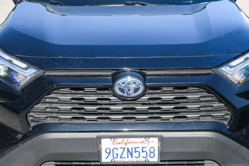 Certified 2023 Toyota RAV4 XLE AWD/4WD image 5