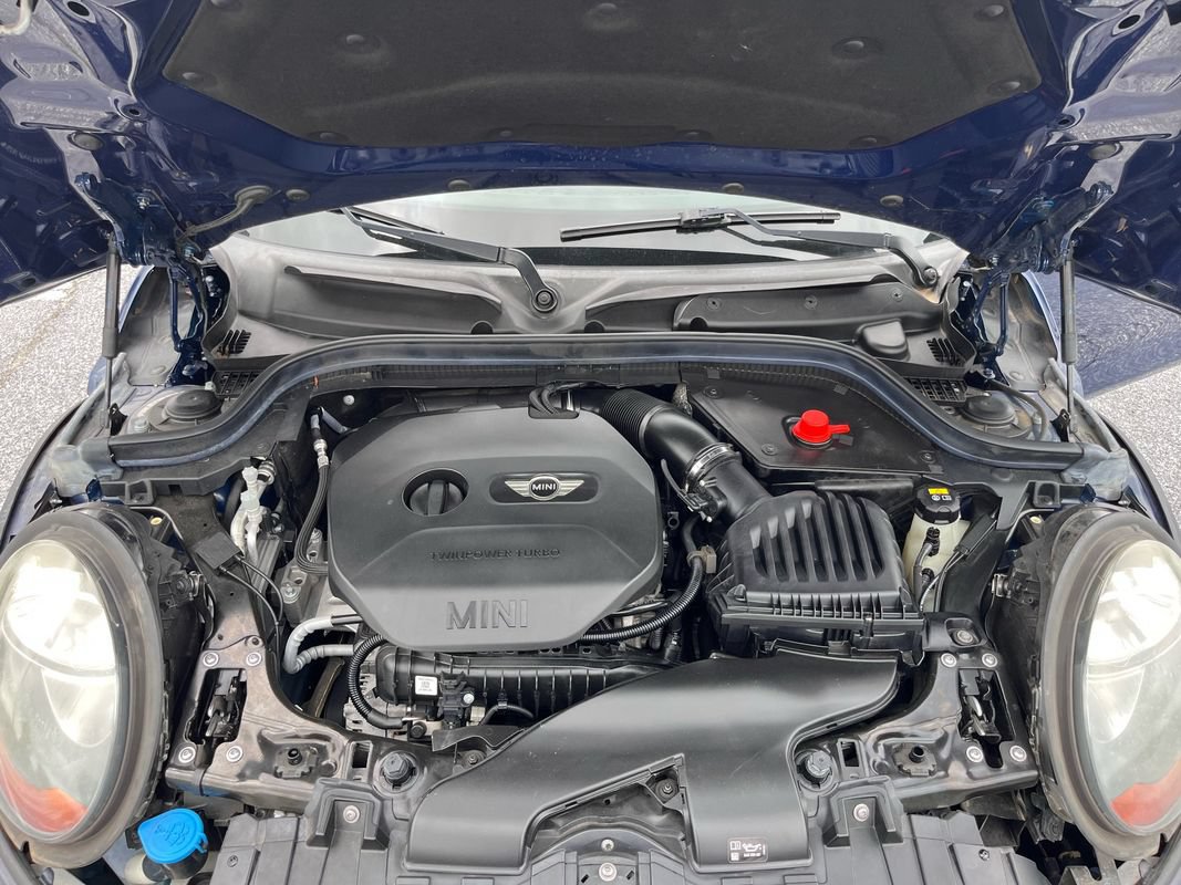 Used 2017 MINI Cooper 4-Door Hardtop FWD image 25